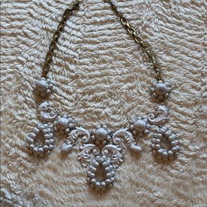 EUC J.Crew white statement necklace